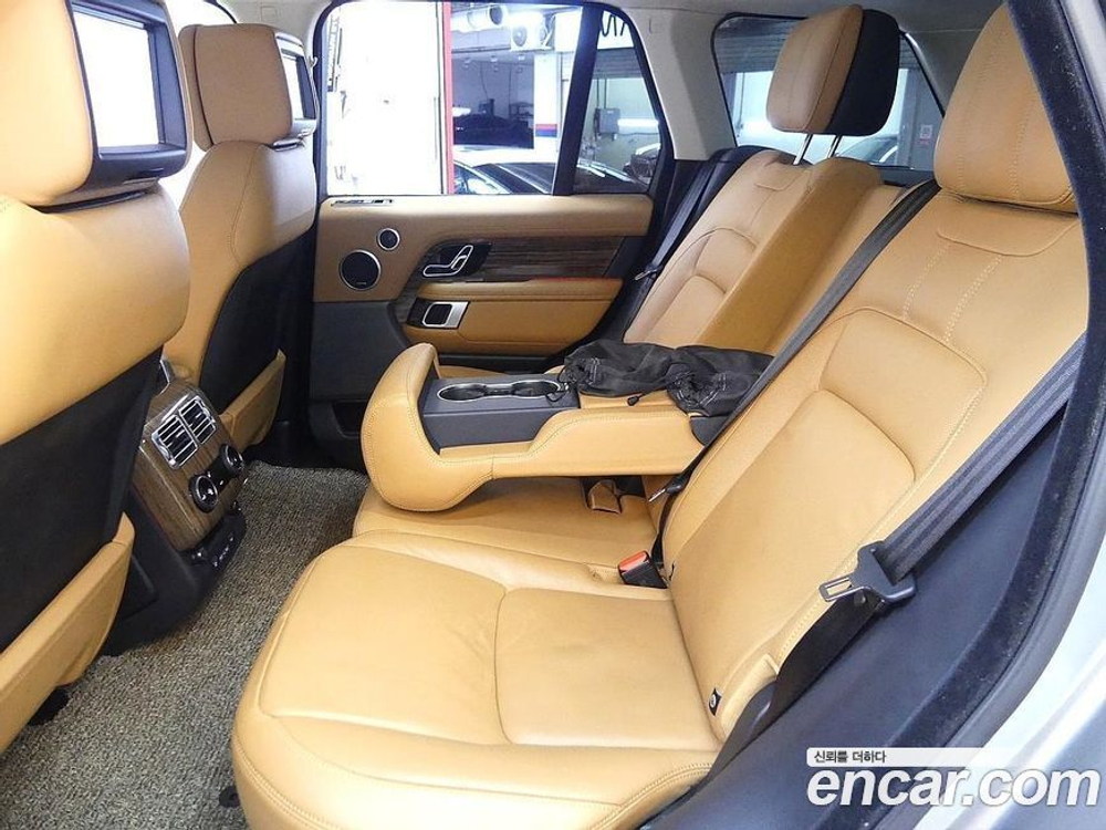 Land Rover Range Rover 4 Generation 4.4 SDV8 Vogue SE Дизель (09.2019)