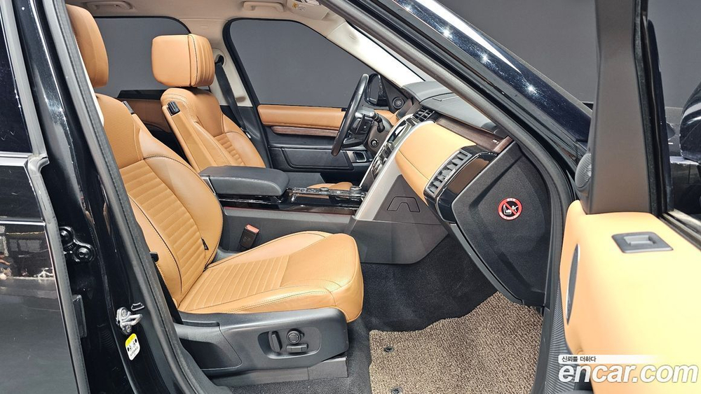 Land Rover Discovery 5 3.0 SD6 HSE Luxury (10.2019)