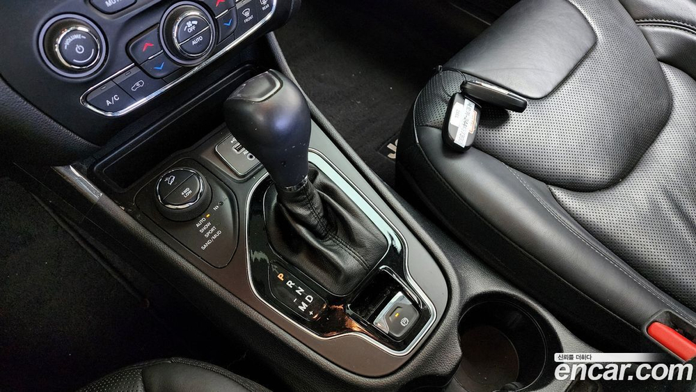Jeep Cherokee (KL) 2.2 Дизель Limited 4WD (12.2019)