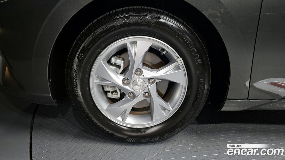 Hyundai Avante (CN7) 1.6 (07.2021)