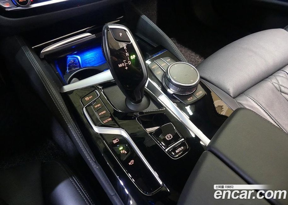 BMW 5 Series (G30) 530e M Sports (08.2022)