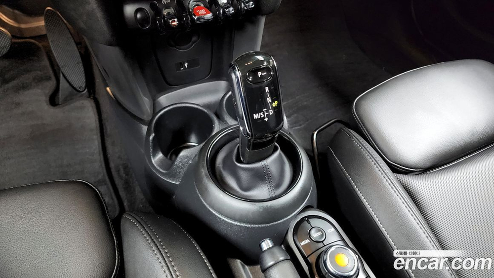 Mini Cooper 5 дверей Basic (03.2020)
