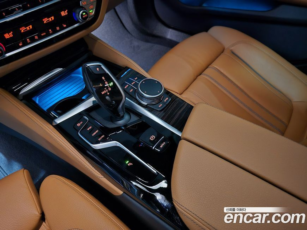 BMW 5 Series (G30) 520i M Sports (11.2021)