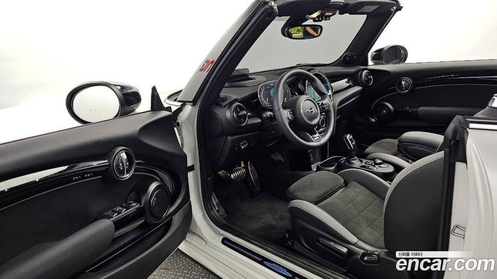 Mini Cooper S Convertible JCW (03.2023)