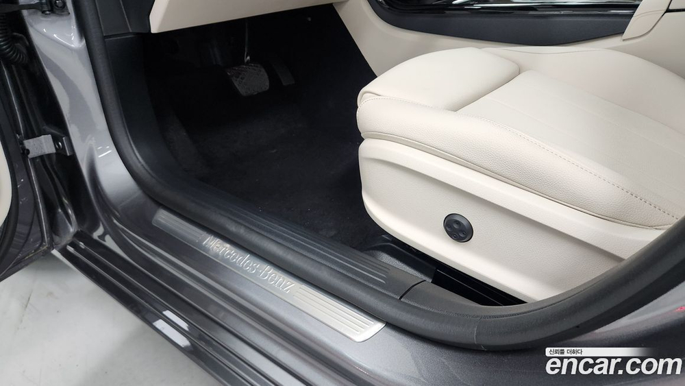 Mercedes-Benz A-Class W177 A220 Hatchback (02.2024)