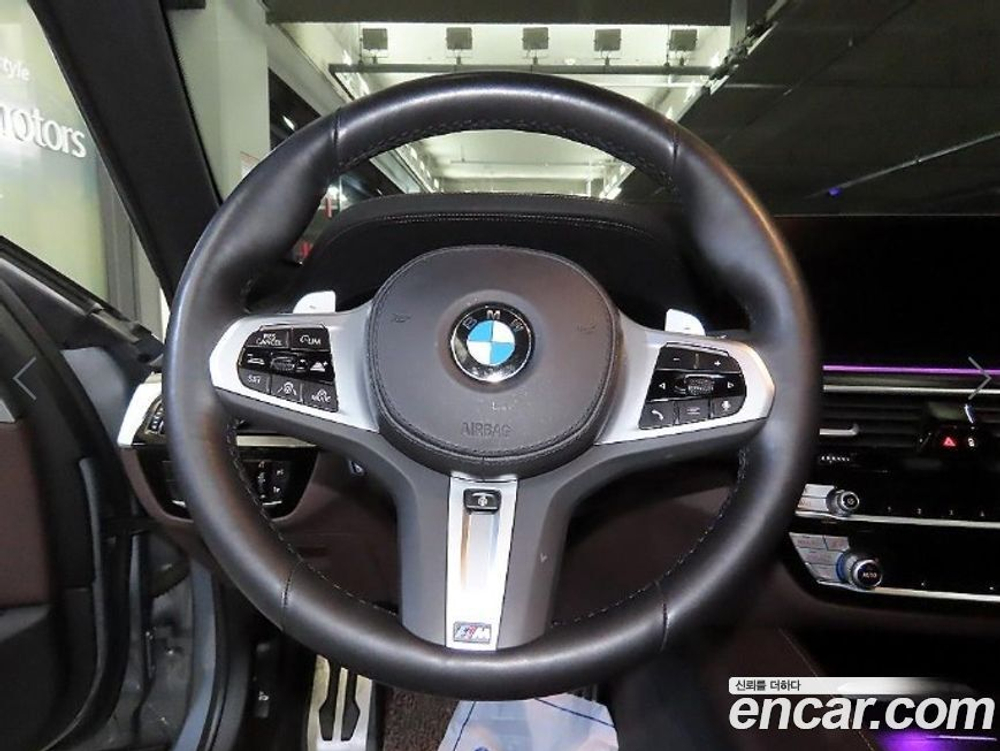 BMW 5 Series (G30) 530i xDrive M Sports (09.2022)