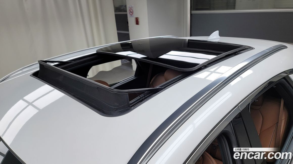 Genesis GV70 2.5T Бензин AWD (11.2023)