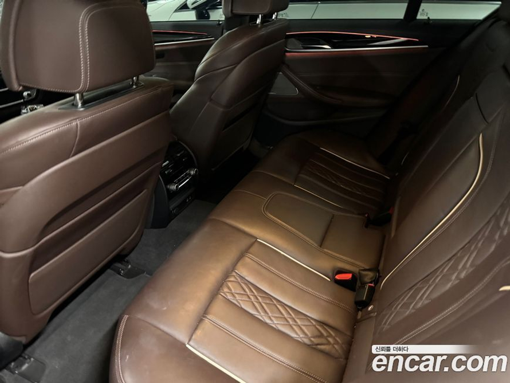 BMW 5 Series (G30) 530i xDrive M Sports (08.2021)