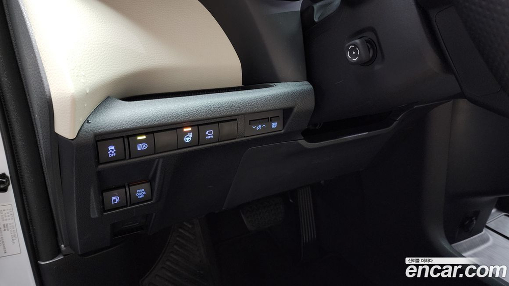 Toyota Sienna 4 Generation 2.5 Hybrid AWD (04.2022)