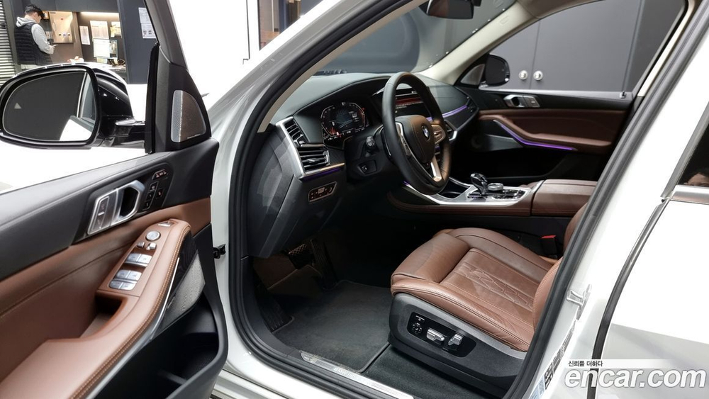 BMW X7 (G07) xDrive 40d Design Pure Excellence 7-и местный (01.2022)