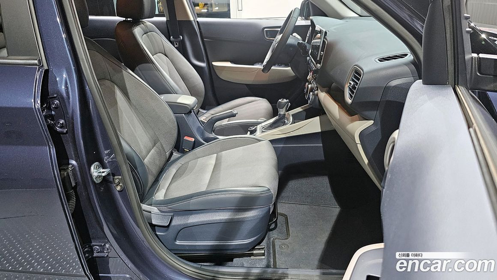 Hyundai Venue 1.6 Modern (06.2020)