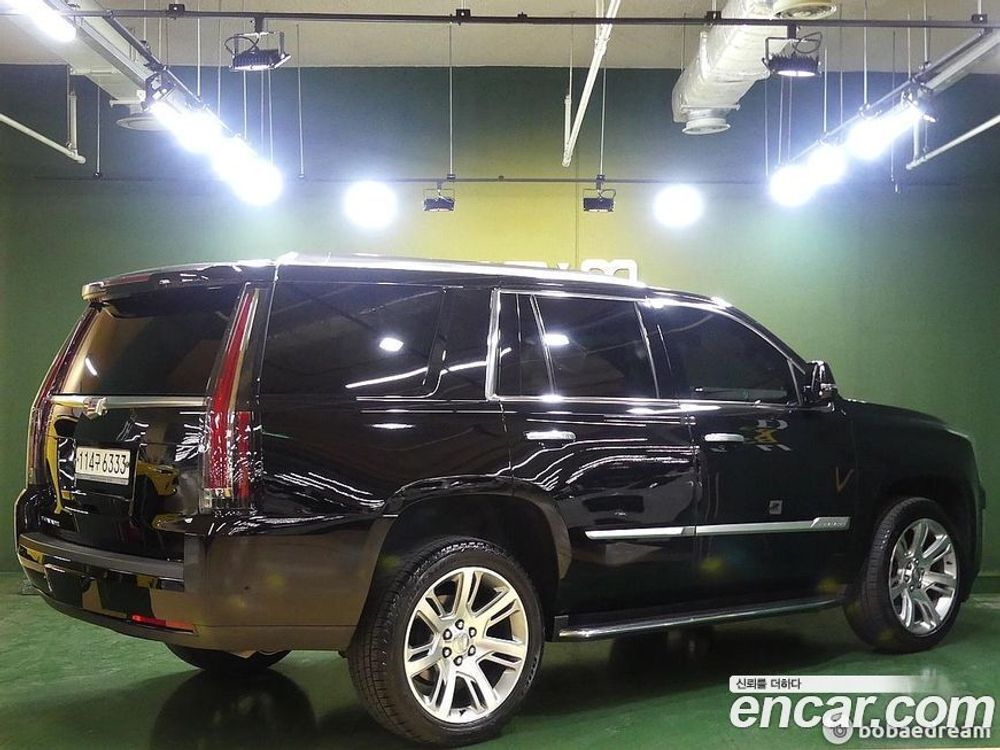 Cadillac Escalade 6.2 (11.2019)