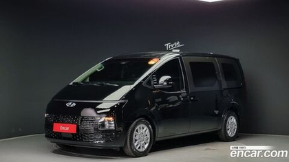 Hyundai Staria Cargo 3-х местный (02.2022)