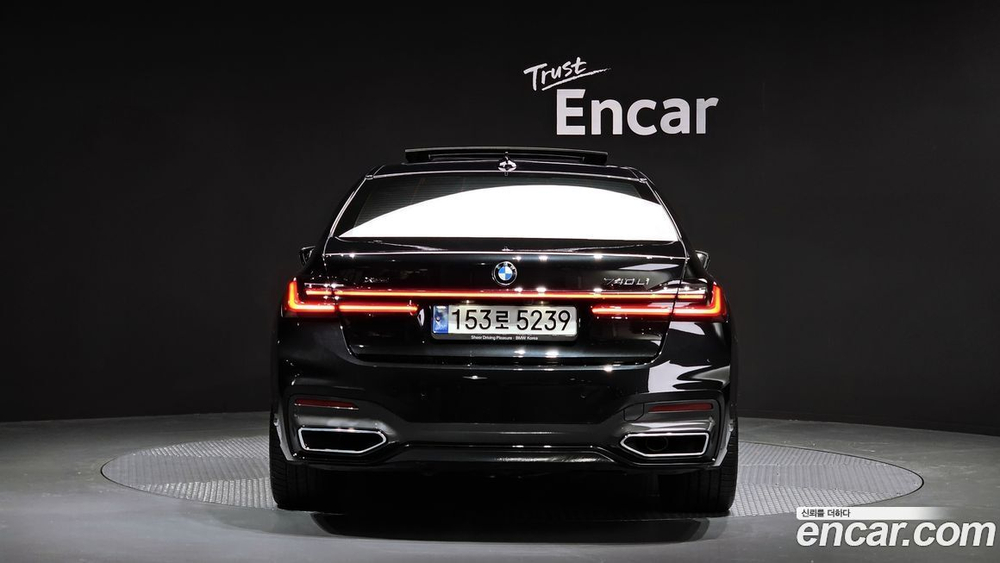 BMW 7 Series (G11) 740Li xDrive M Sports (02.2022)
