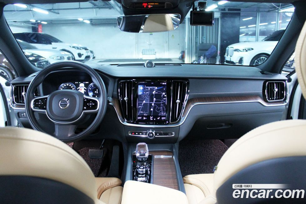 Volvo S60 3 Generation B5 Inscription (09.2021)