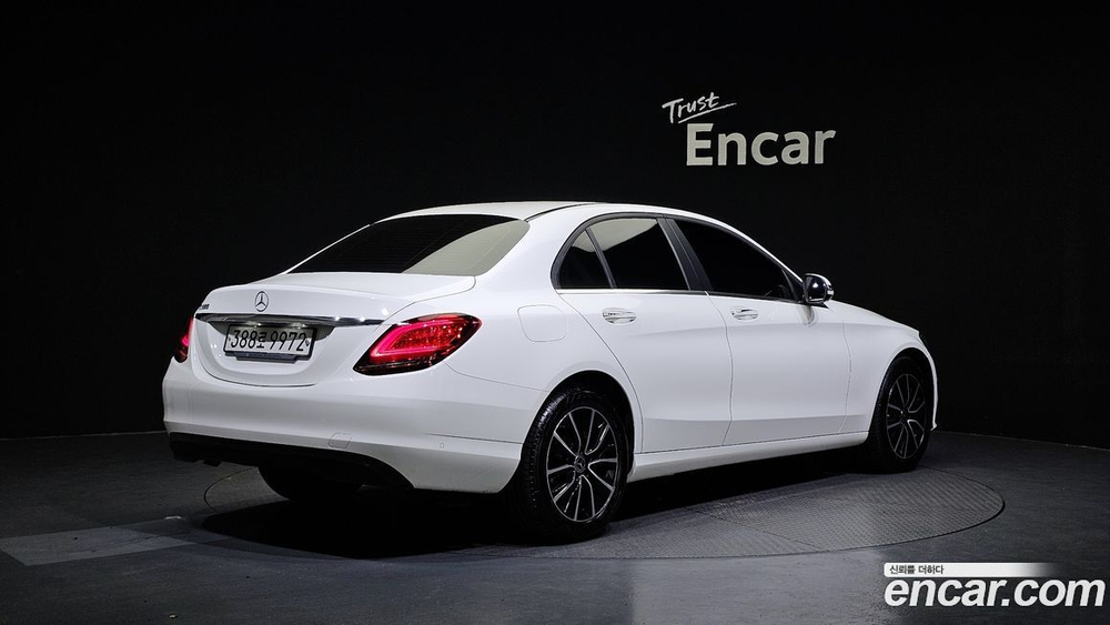 Mercedes-Benz C-Class W205 C200 (06.2020)