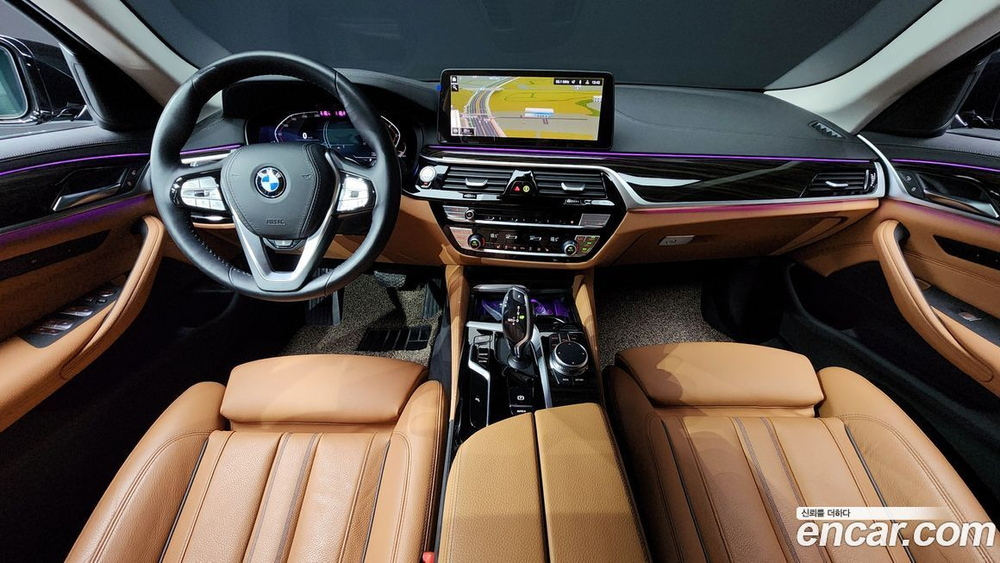 BMW 5 Series (G30) 520i Luxury (11.2022)