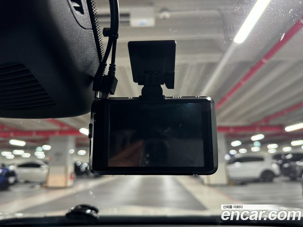 Infiniti Q30 2.0 Essential (09.2019)