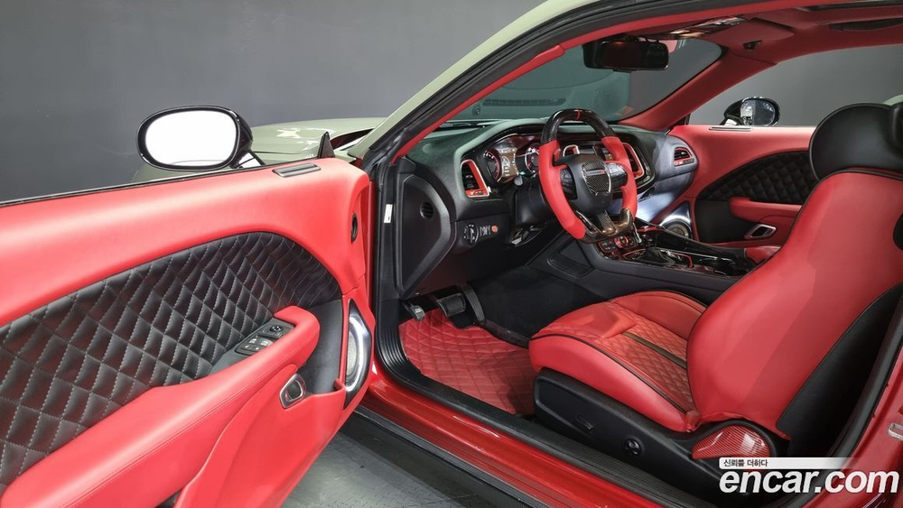 Dodge 챌린저 5.7 (12.2019)