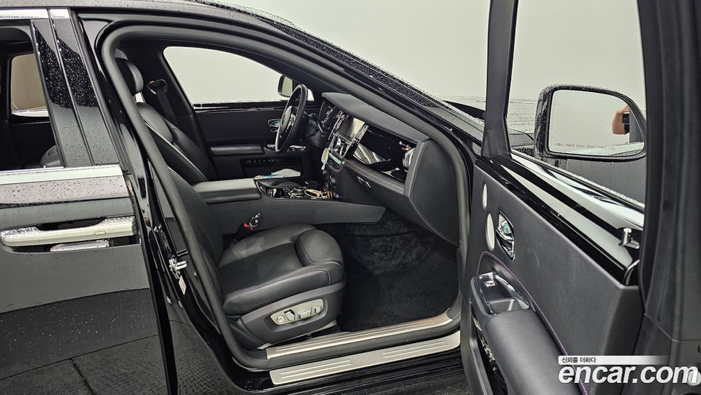 Rolls-Royce Ghost 6.6 V12 (05.2020)