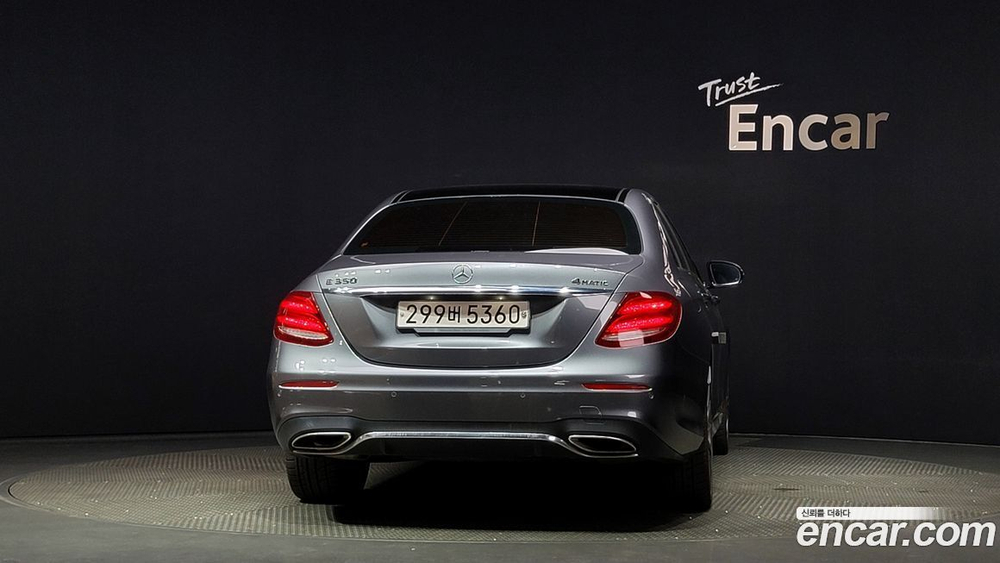 Mercedes-Benz E-Class W213 E350 4MATIC AMG Line (09.2019)