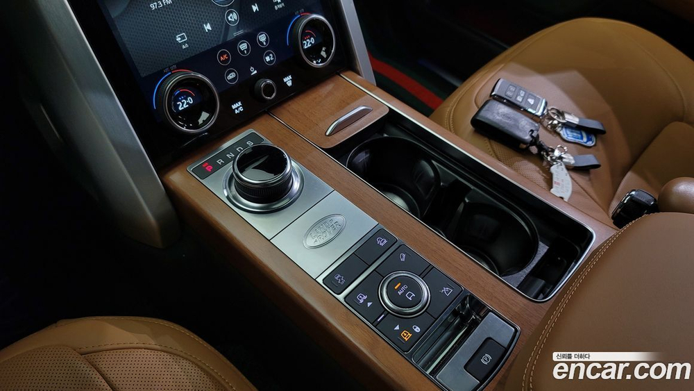 Land Rover Range Rover 4 Generation 4.4 SDV8 AB LWB Дизель (09.2019)