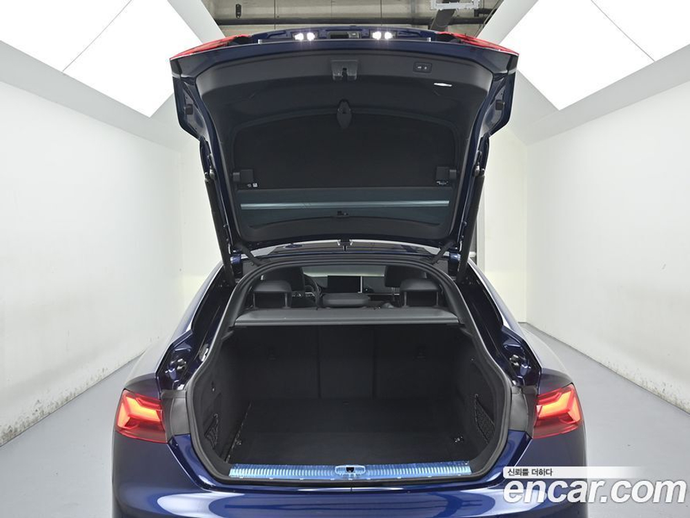 Audi A5 (F5) 40 TFSI Quattro Premium Sportback (07.2023)