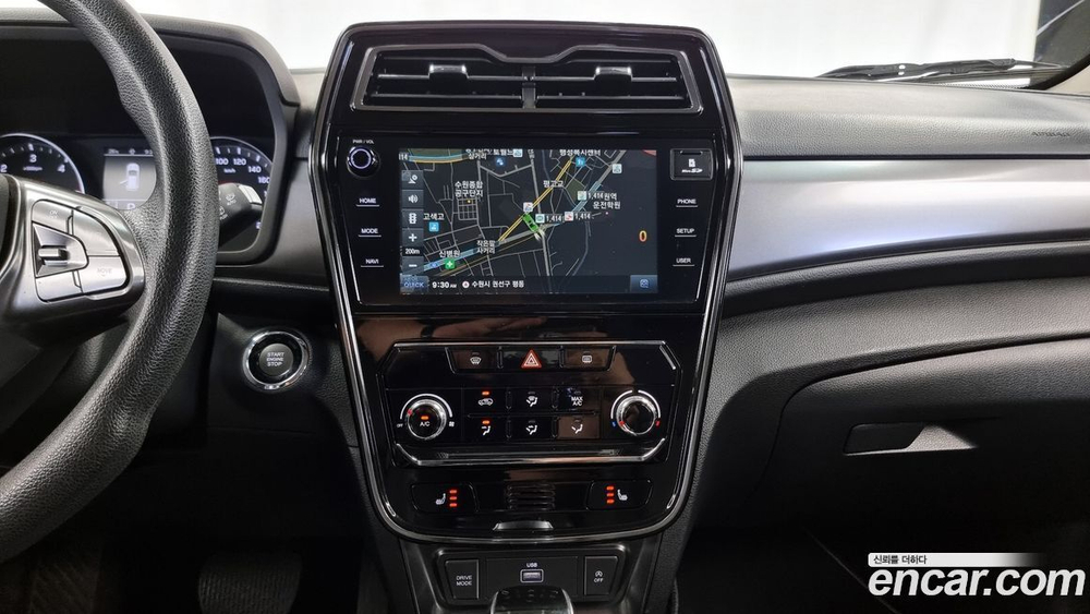 KG Mobility (Ssangyong) Very New Tivoli Дизель 1.6 2WD (12.2019)
