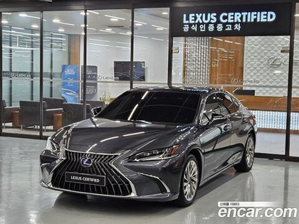 Lexus ES300h 7 Generation Executive (10.2021)