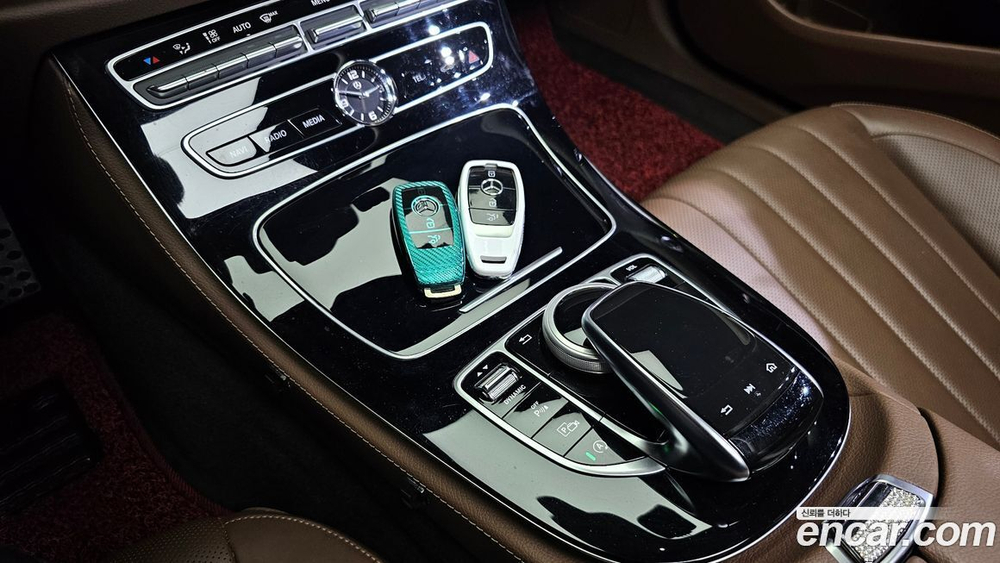 Mercedes-Benz E-Class W213 E300 4MATIC Exclusive (08.2019)