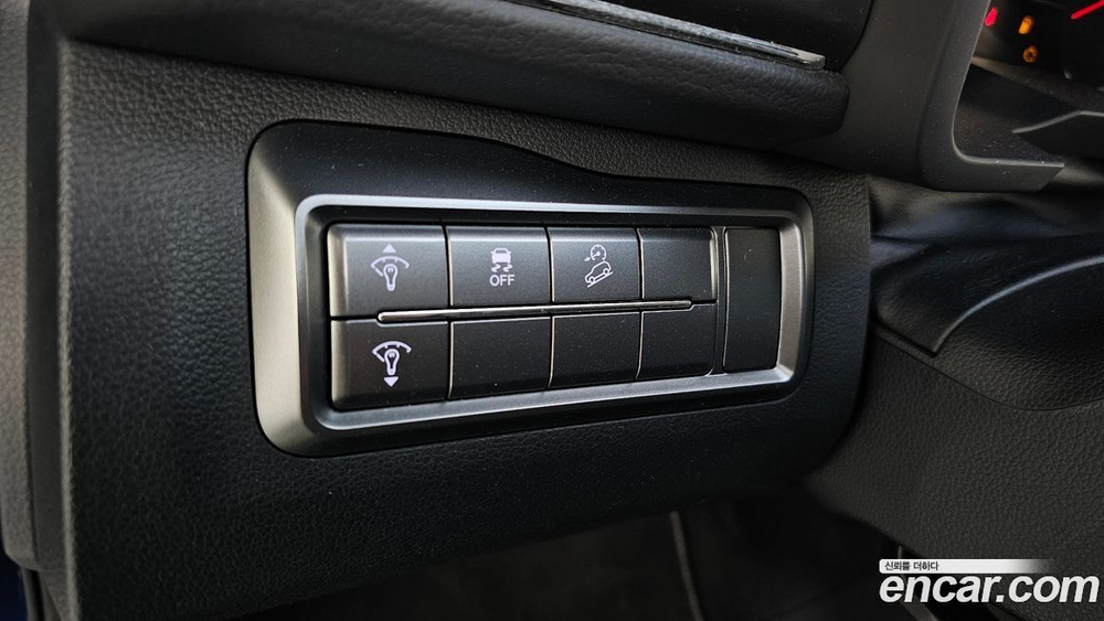 KG Mobility (Ssangyong) Very New Tivoli Дизель 1.6 2WD (12.2019)