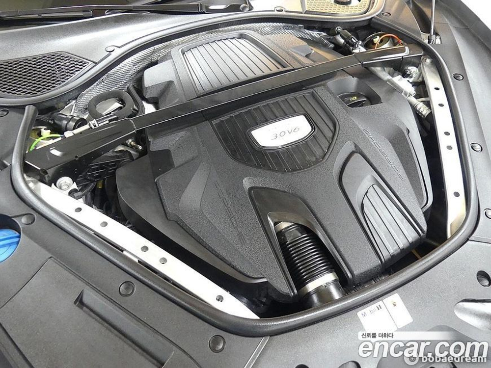 Porsche Panamera (971) 3.0 AWD (09.2019)