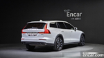 Volvo V60 Cross Country 2 Generation B5 Pro AWD (12.2021)