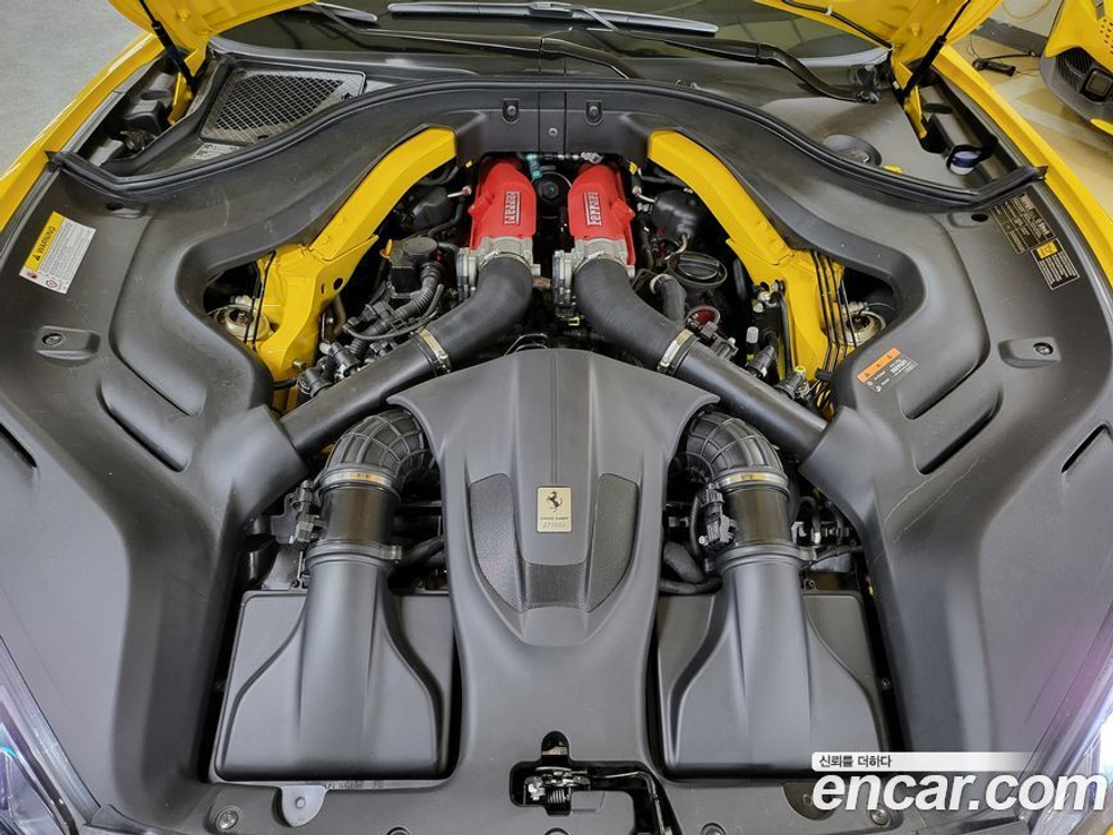 Ferrari Portofino M 3.9 V8 (10.2021)