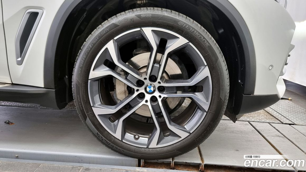 BMW X5 (G05) xDrive 40i xLine (12.2021)