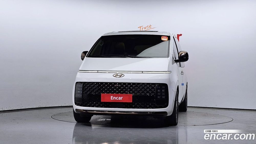 Hyundai Staria Lounge 7-и местный (07.2021)