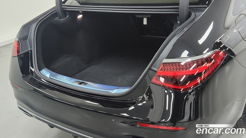 Mercedes-Benz S-Class W223 S500L 4MATIC (10.2023)