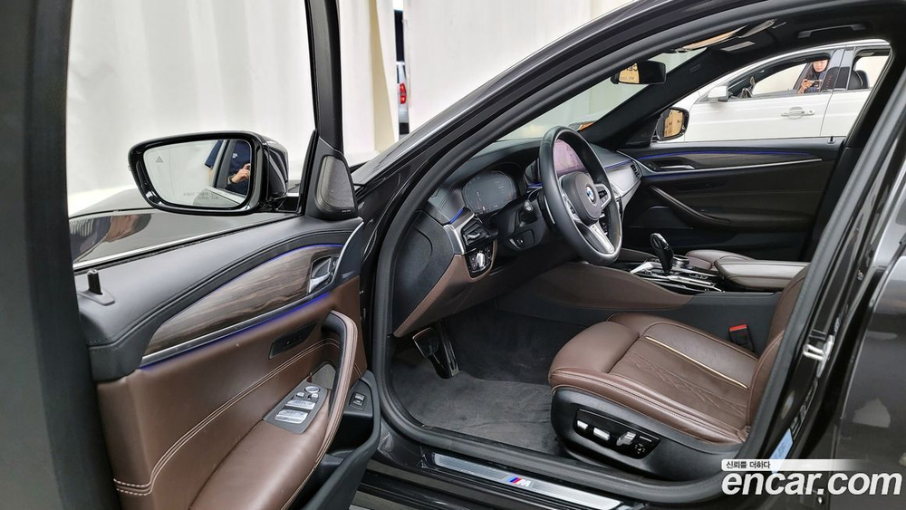 BMW 5 Series (G30) 530i M Sports Plus (09.2020)