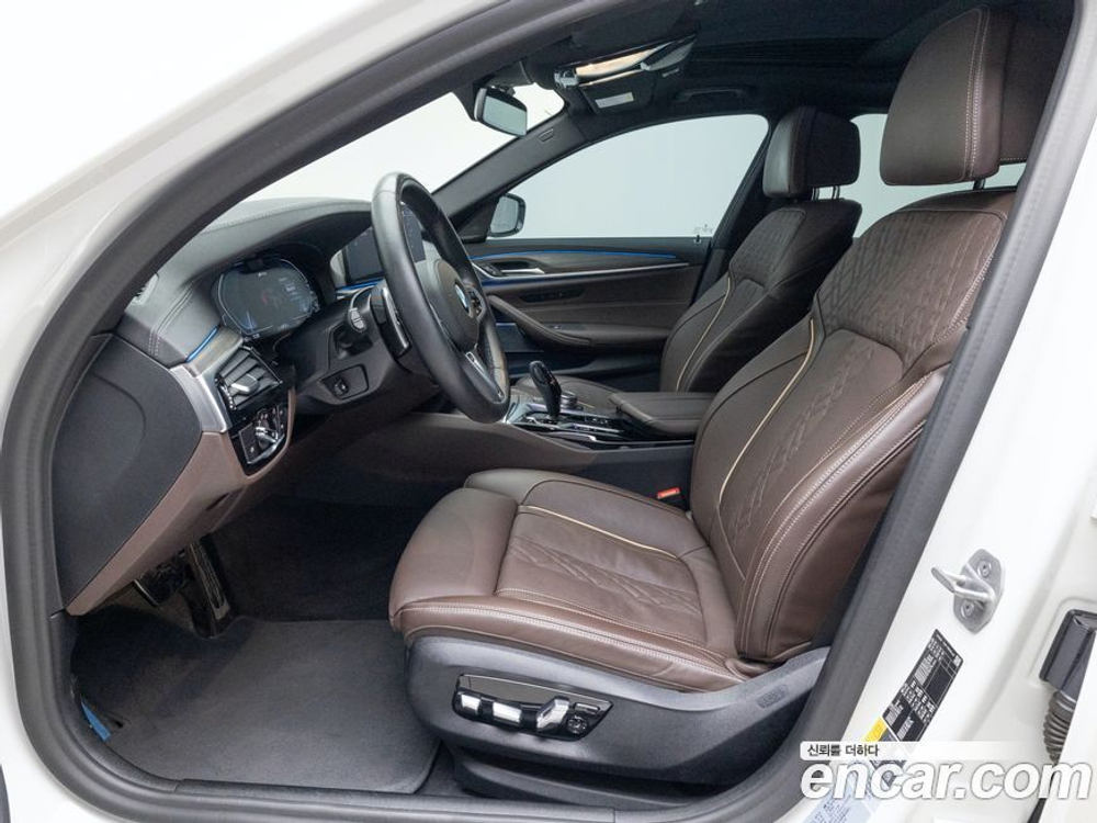 BMW 5 Series (G30) 530e M Sports (04.2021)