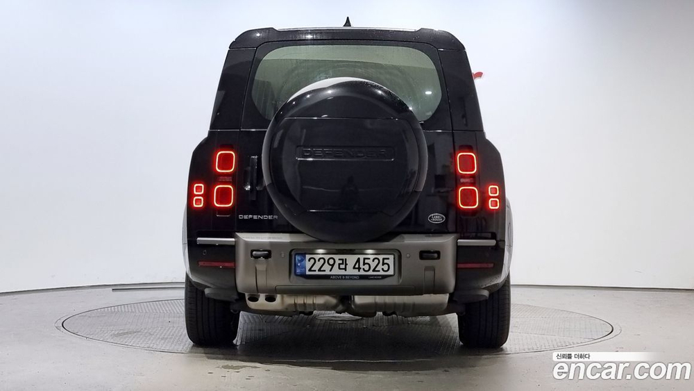 Land Rover Defender (L663) 130 D300 X-Dynamic HSE (03.2023)