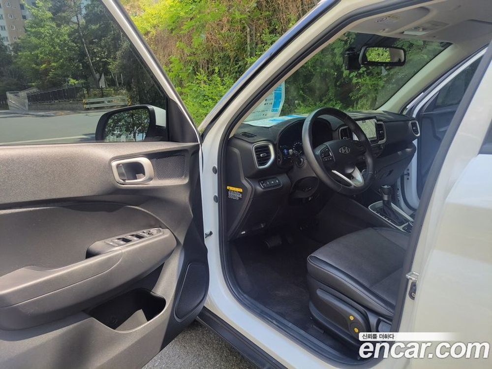 Hyundai Venue 1.6 Modern (10.2019)