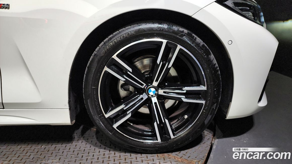 BMW 4 Series (G22) 420i M Sports Convertible (07.2021)