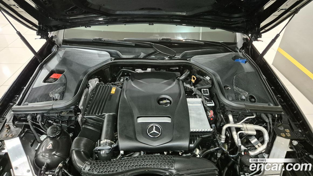 Mercedes-Benz E-Class W213 E250 Avangarde (11.2020)