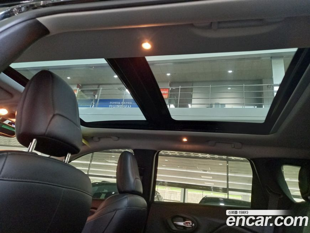 Jeep Cherokee (KL) 2.2 Дизель Overland 4WD (12.2019)
