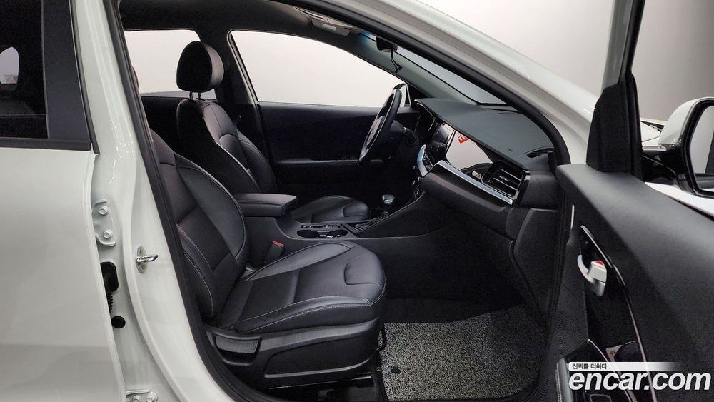 Kia The New Niro 1.6 HEV (04.2020)