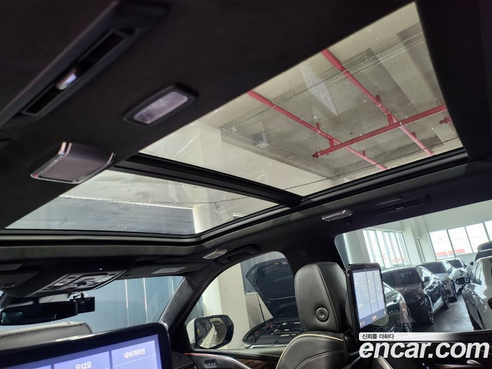 Cadillac Escalade 5 Generation 6.2 (09.2021)