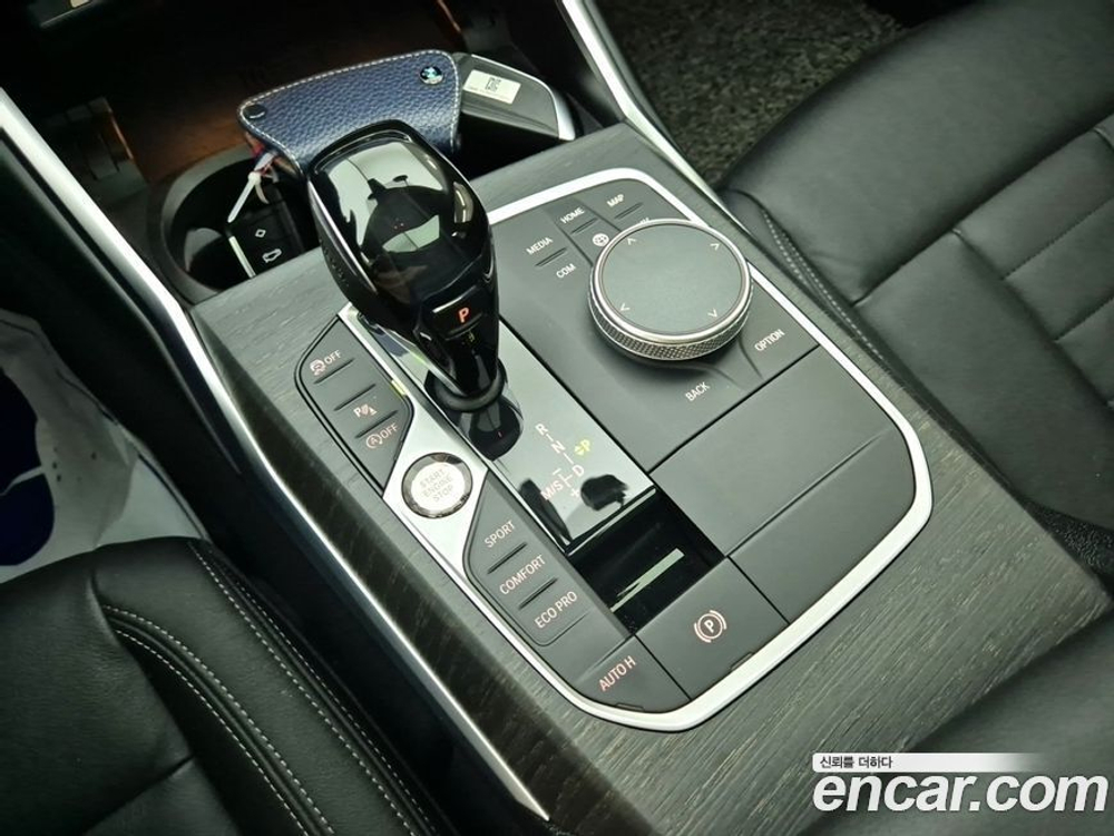 BMW 3 Series (G20) 320i Luxury (12.2020)