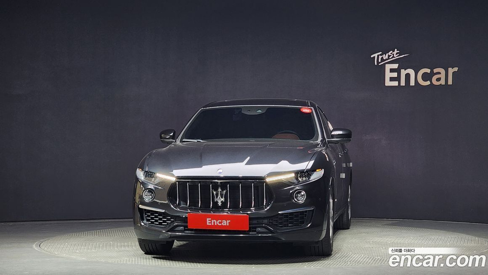 Maserati Levante 3.0 AWD GranLusso (10.2019)