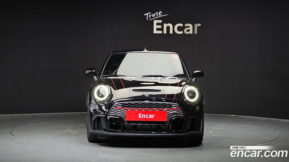 Mini Cooper S Convertible JCW (05.2023)