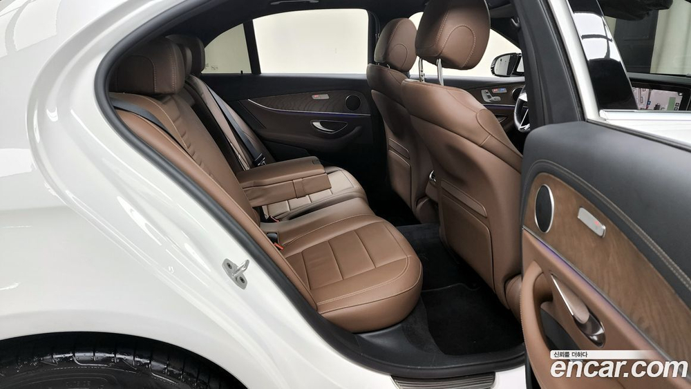Mercedes-Benz E-Class W213 E250 Exclusive (03.2022)